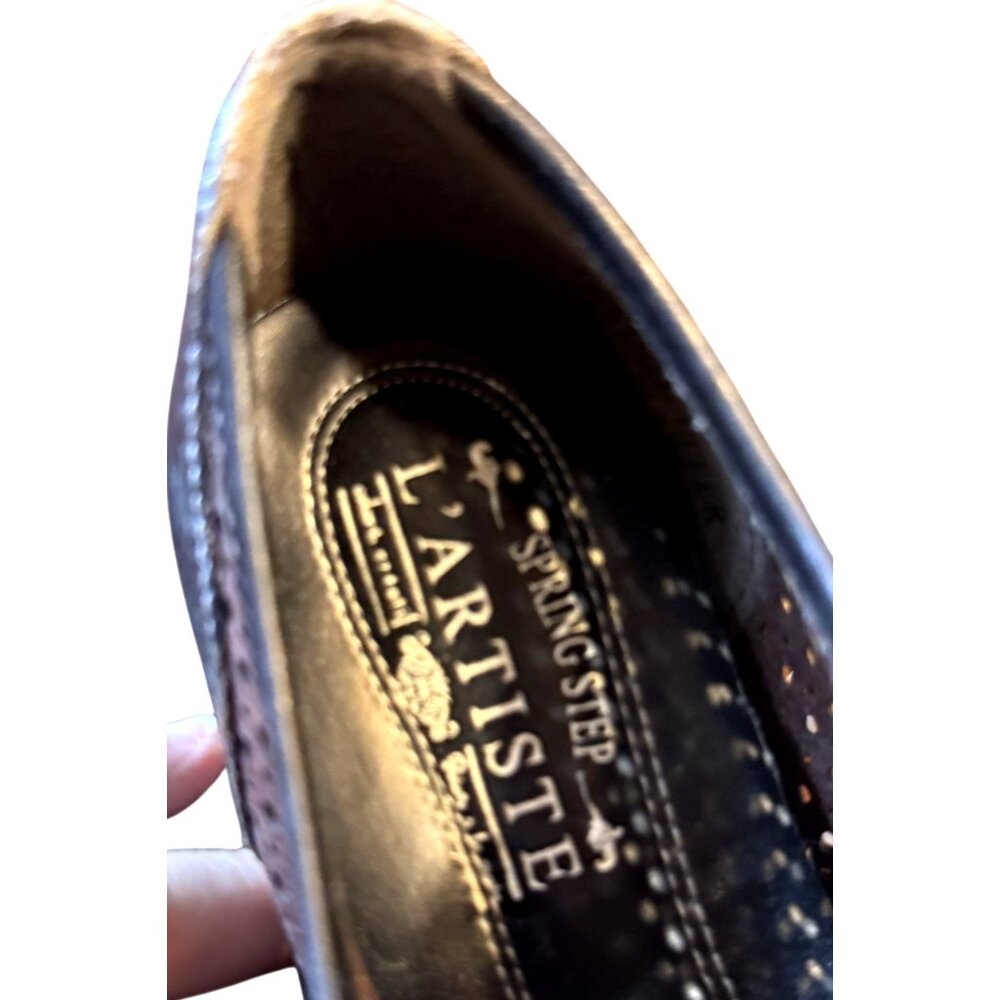 LArtiste By Spring Step Perforated Leather Lace-Up Oxford Heels - Picture 3 of 9